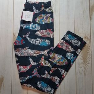 Whale Watcher - Buttery Soft Leggings
